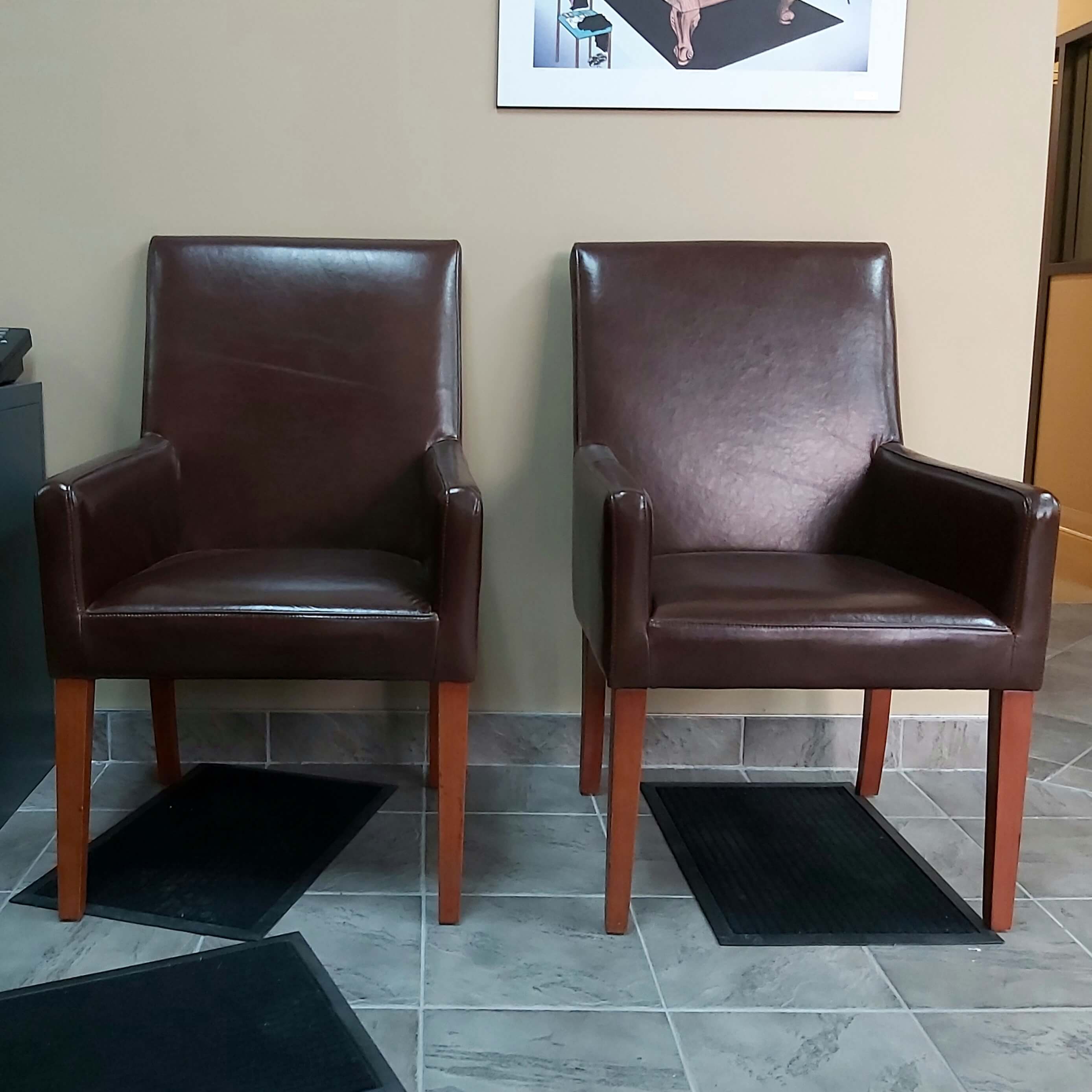 LEATHER ARMCHAIRS