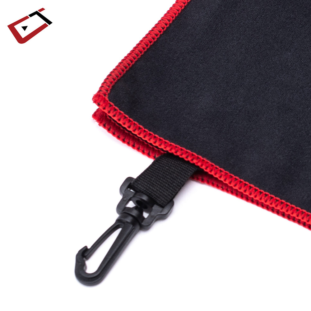 SERVIETTE DE BILLARD EN MICROFIBRE CUETEC - ROUGE ET NOIR