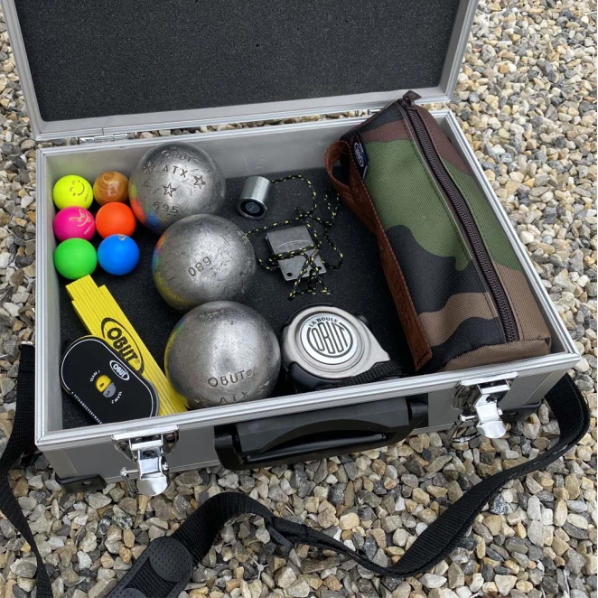 MALLETTE DE PETANQUE OBUT NOIRE AVEC 2  FERMETURES À CLÉS