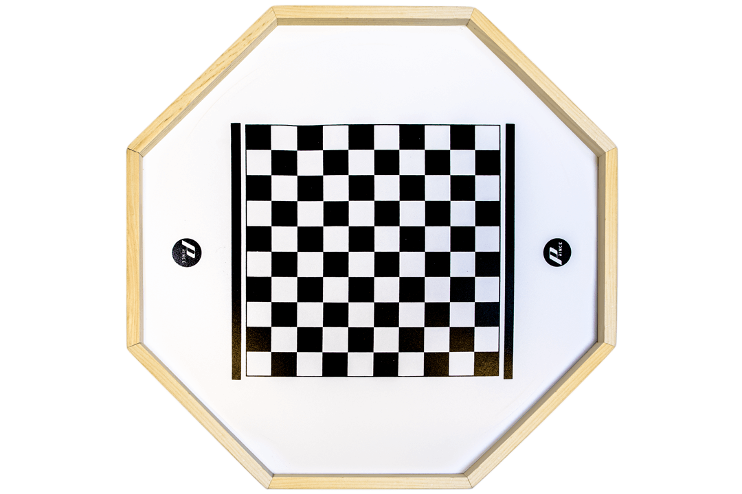 CROKINOLE GAME AND CHECKERBOARD 2 IN 1